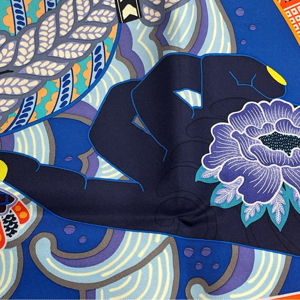 Hermes silk 90x90 scarf - Picture 3 of 9
